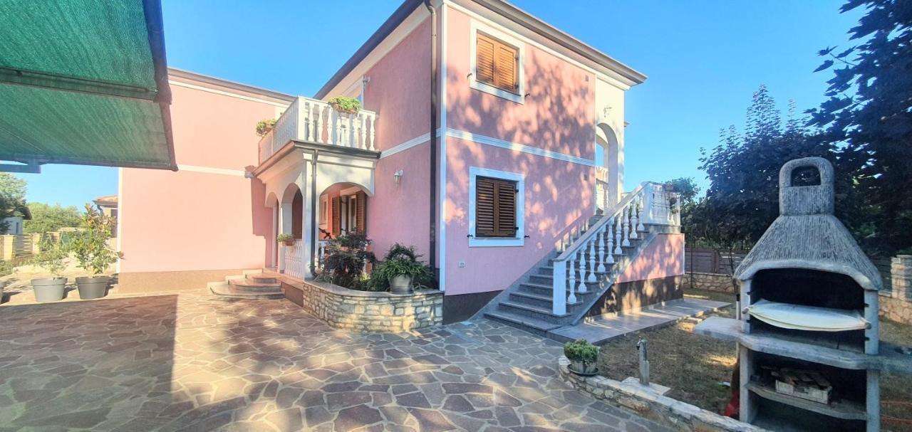 Apartmani Radmila Nova Vas  Екстериор снимка