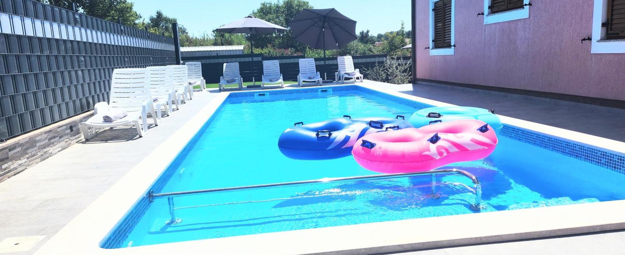 Apartmani Radmila Nova Vas  Екстериор снимка