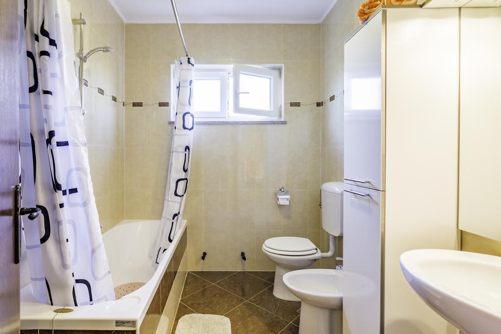 Apartmani Radmila Nova Vas  Екстериор снимка